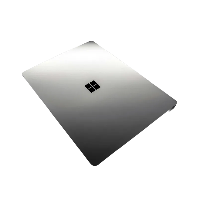 Laptop Pazarı ekibi kurum ofisinde notebook filosunu seri numarasıyla sayıyor